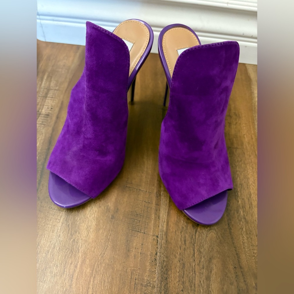 Fun Purple Steve Madden Mules 💜